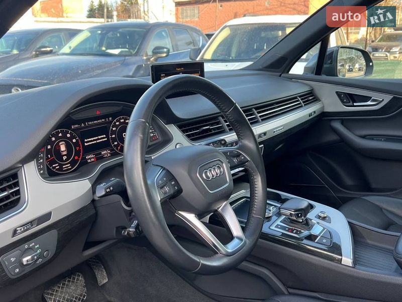 Внедорожник / Кроссовер Audi Q7 2019 в Полтаве