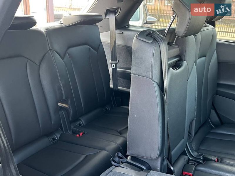Внедорожник / Кроссовер Audi Q7 2019 в Полтаве