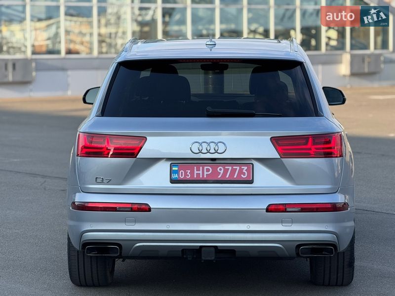 Позашляховик / Кросовер Audi Q7 2018 в Києві фото 10 Позашляховик / Кросовер Audi Q7 2018 в Києві