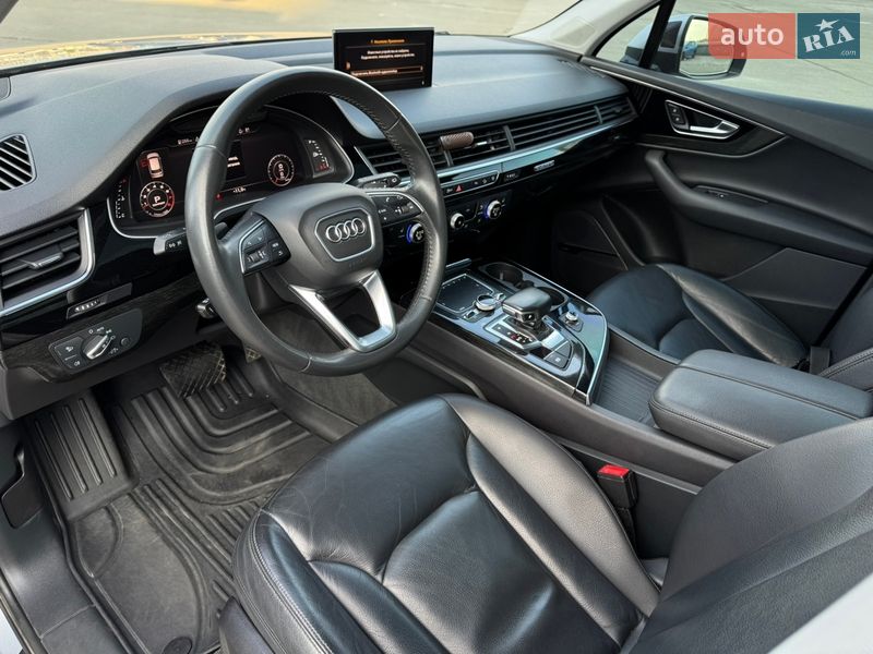 Позашляховик / Кросовер Audi Q7 2018 в Києві фото 30 Позашляховик / Кросовер Audi Q7 2018 в Києві