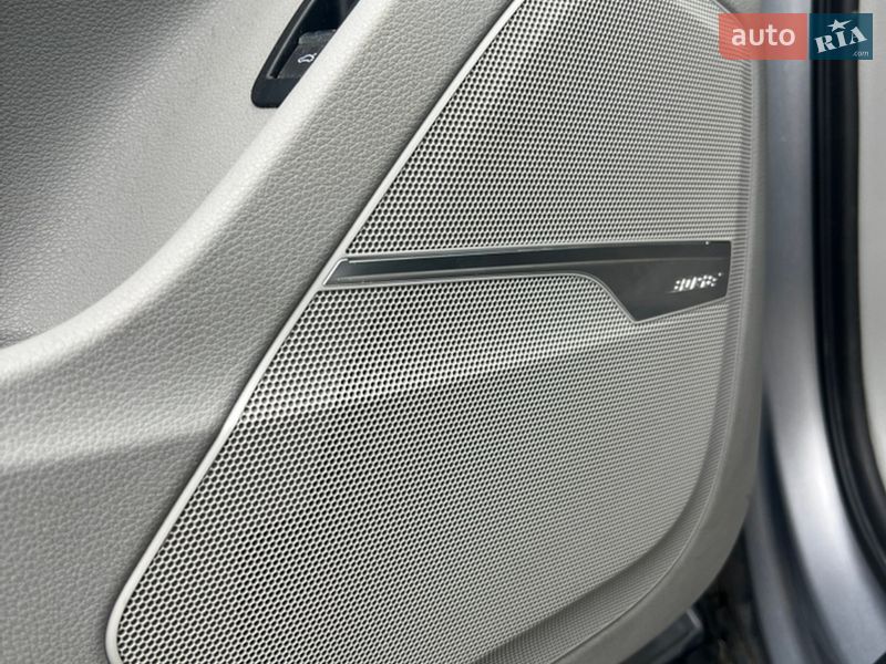 Внедорожник / Кроссовер Audi Q7 2016 в Хусте