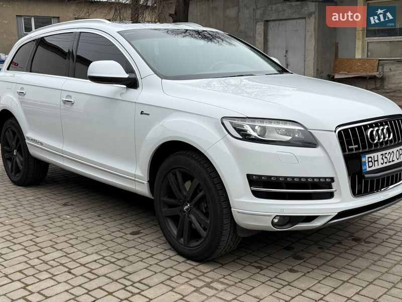 Позашляховик / Кросовер Audi Q7 2014 в Одесі