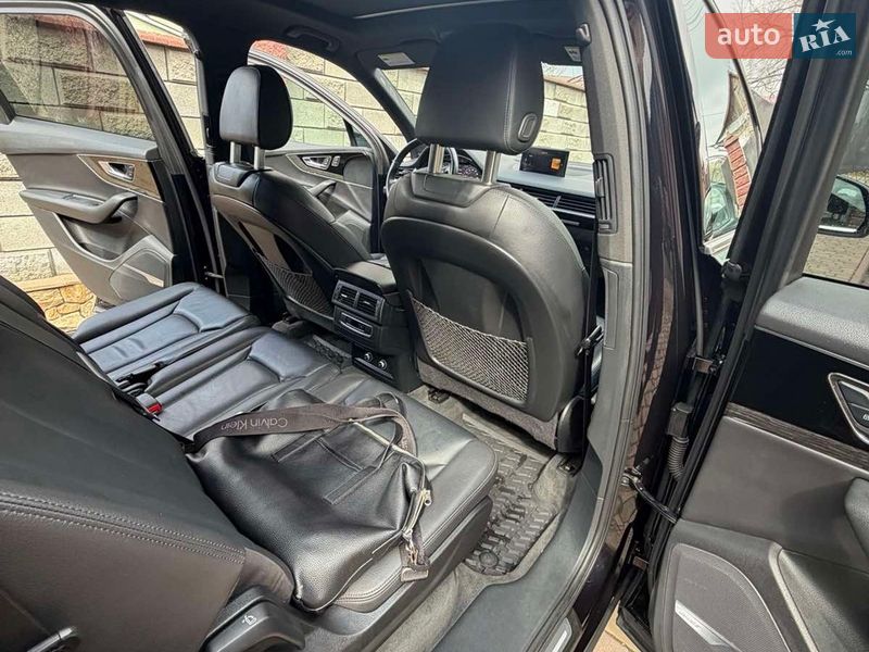 Внедорожник / Кроссовер Audi Q7 2018 в Ровно