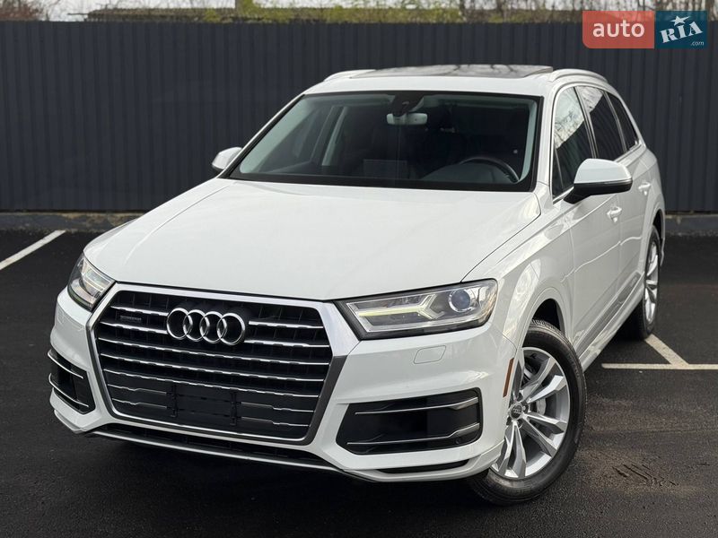 Внедорожник / Кроссовер Audi Q7 2015 в Киеве