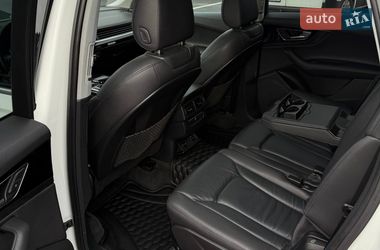 Внедорожник / Кроссовер Audi Q7 2015 в Киеве