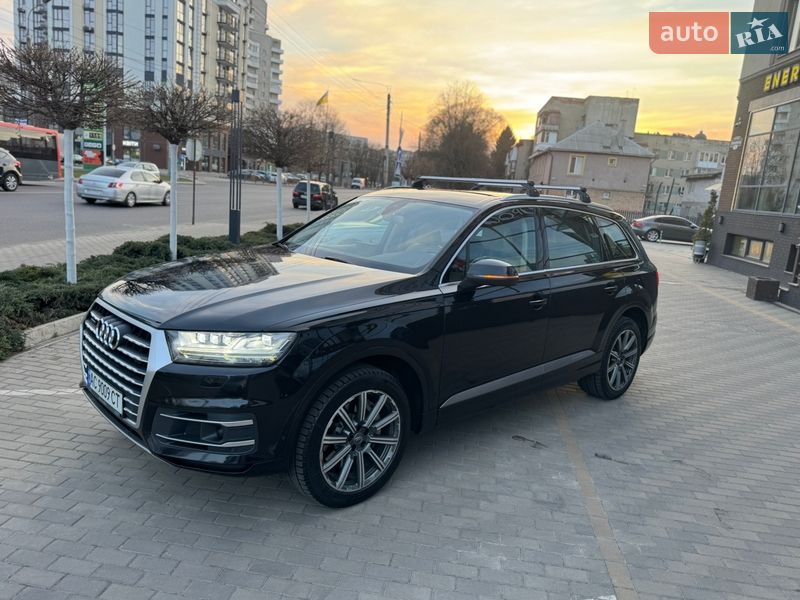 Позашляховик / Кросовер Audi Q7 2016 в Львові