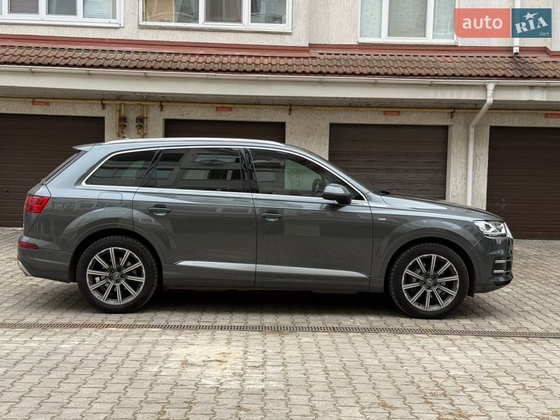 Внедорожник / Кроссовер Audi Q7 2015 в Киеве фото 2 Внедорожник / Кроссовер Audi Q7 2015 в Киеве