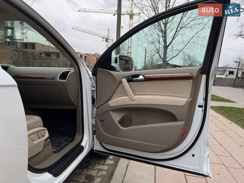 Внедорожник / Кроссовер Audi Q7 2015 в Ивано-Франковске