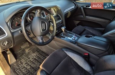 Позашляховик / Кросовер Audi Q7 2013 в Києві