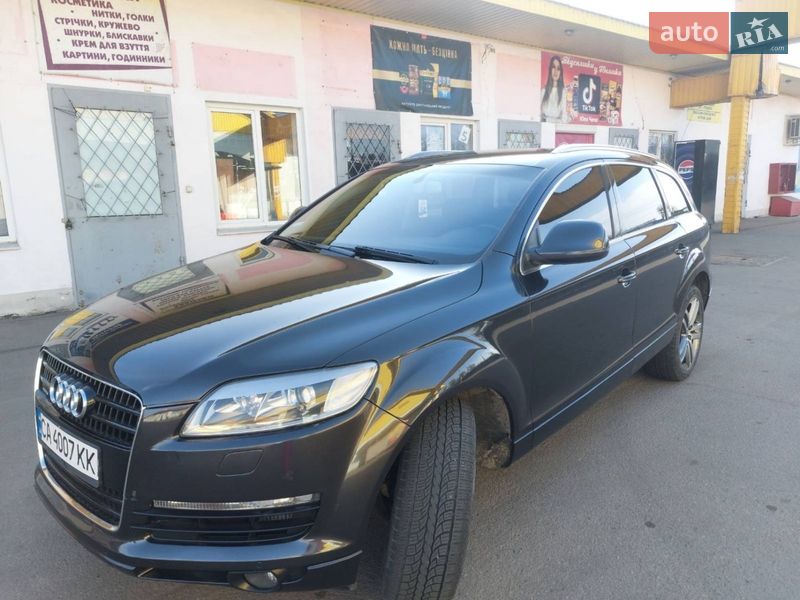 Внедорожник / Кроссовер Audi Q7 2006 в Черкассах