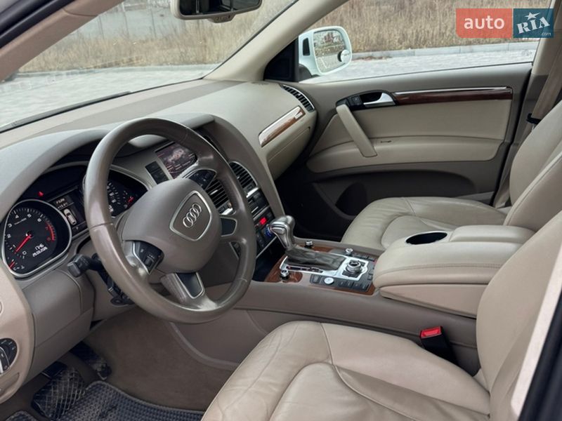 Внедорожник / Кроссовер Audi Q7 2015 в Виннице