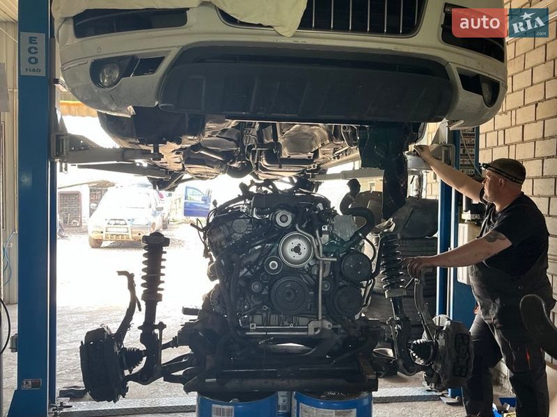 Внедорожник / Кроссовер Audi Q7 2015 в Виннице