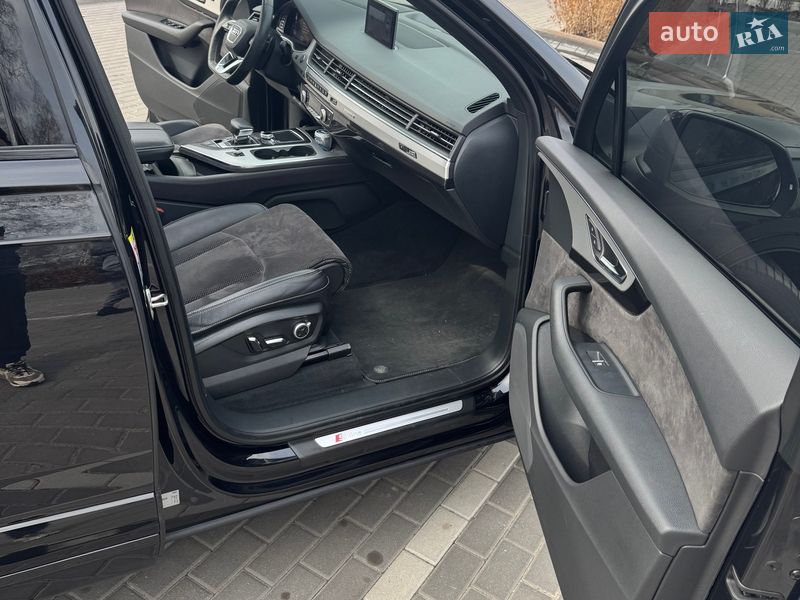 Внедорожник / Кроссовер Audi Q7 2019 в Киеве фото 17 Внедорожник / Кроссовер Audi Q7 2019 в Киеве