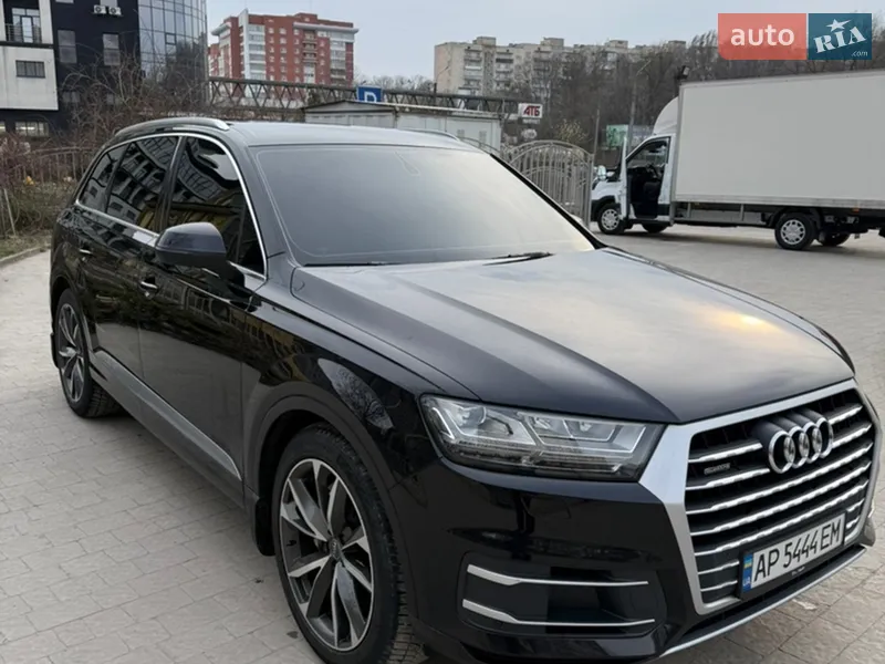 Audi Q7 2015 VIN WA1LMAFE1FD028704 фото оголошення 47 з 89