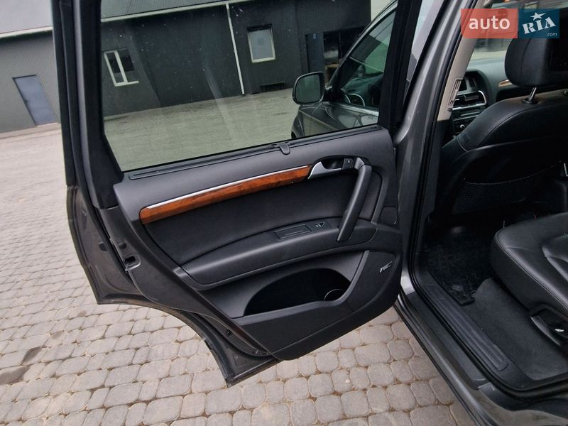 Позашляховик / Кросовер Audi Q7 2014 в Івано-Франківську