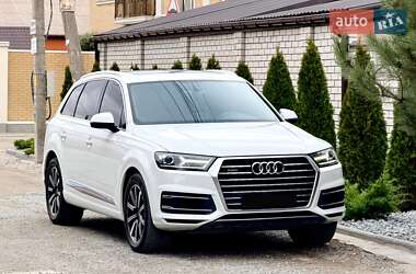 Внедорожник / Кроссовер Audi Q7 2016 в Днепре