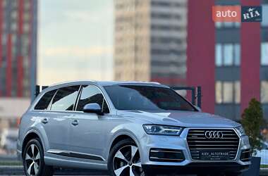 Позашляховик / Кросовер Audi Q7 2018 в Києві