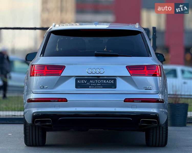 Внедорожник / Кроссовер Audi Q7 2018 в Киеве