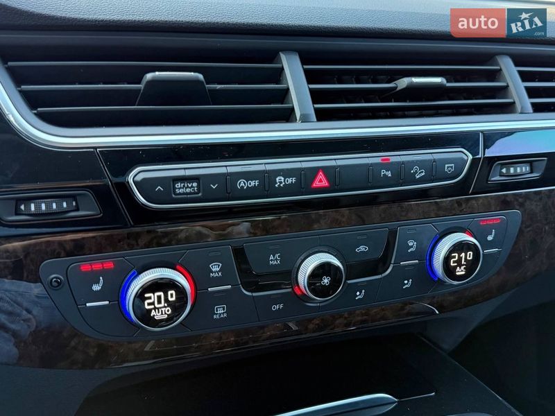 Внедорожник / Кроссовер Audi Q7 2018 в Киеве