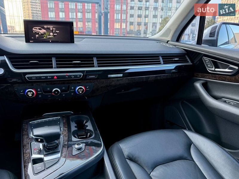 Внедорожник / Кроссовер Audi Q7 2018 в Киеве