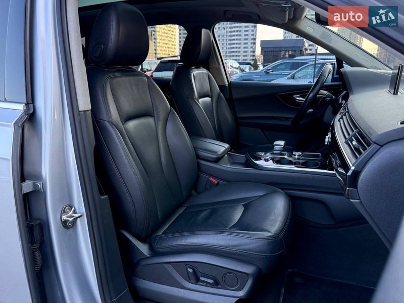 Внедорожник / Кроссовер Audi Q7 2018 в Киеве