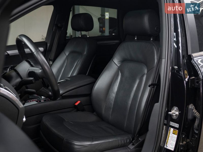 Внедорожник / Кроссовер Audi Q7 2015 в Киеве