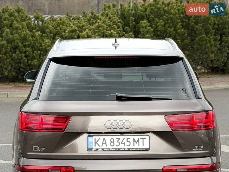 Внедорожник / Кроссовер Audi Q7 2017 в Киеве