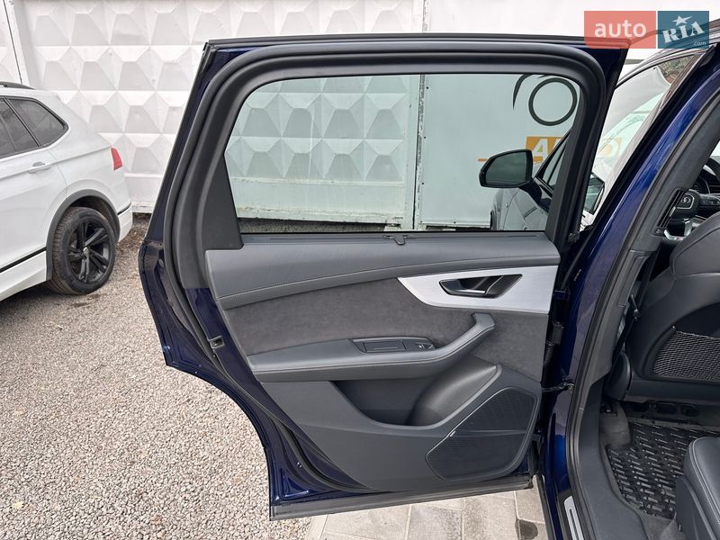 Позашляховик / Кросовер Audi Q7 2023 в Києві фото 50 Позашляховик / Кросовер Audi Q7 2023 в Києві