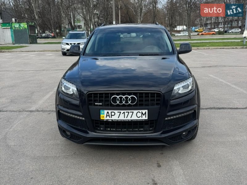 Позашляховик / Кросовер Audi Q7 2013 в Києві
