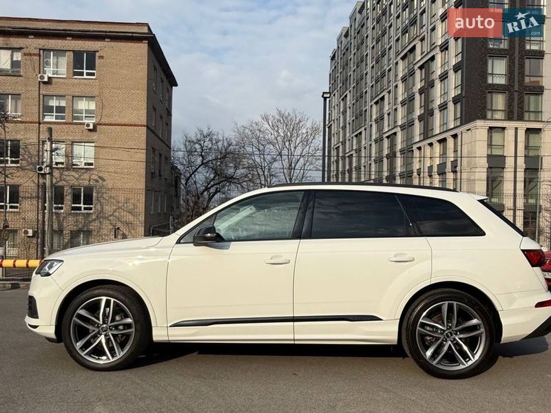 Внедорожник / Кроссовер Audi Q7 2021 в Днепре