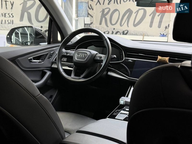 Внедорожник / Кроссовер Audi Q7 2021 в Днепре