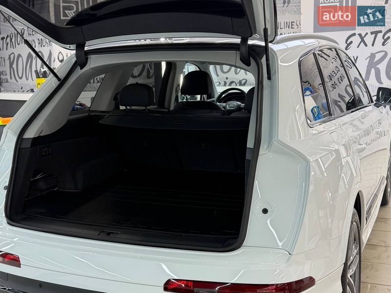 Внедорожник / Кроссовер Audi Q7 2021 в Днепре
