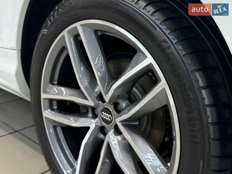 Внедорожник / Кроссовер Audi Q7 2021 в Днепре