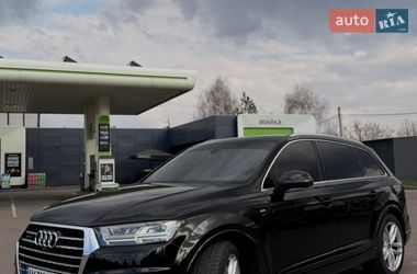 Позашляховик / Кросовер Audi Q7 2017 в Бучі