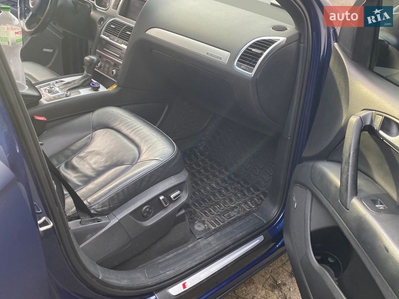 Внедорожник / Кроссовер Audi Q7 2014 в Киеве
