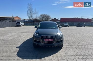 Позашляховик / Кросовер Audi Q7 2015 в Володимирі