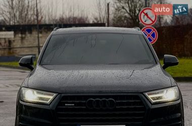 Позашляховик / Кросовер Audi Q7 2015 в Хусті