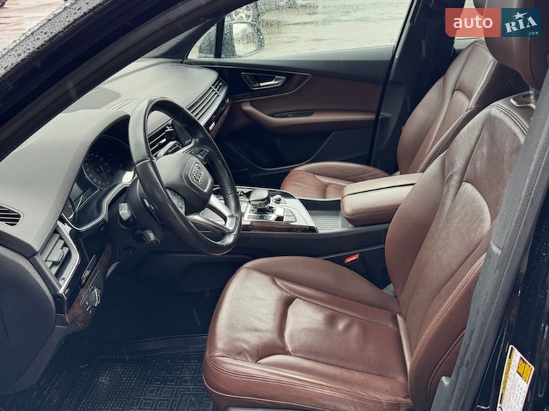 Внедорожник / Кроссовер Audi Q7 2017 в Киеве
