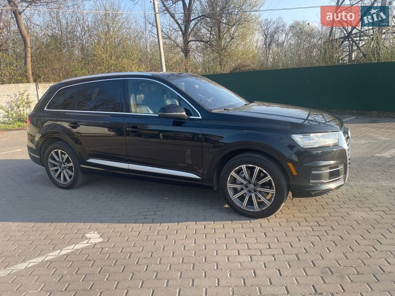 Внедорожник / Кроссовер Audi Q7 2017 в Львове