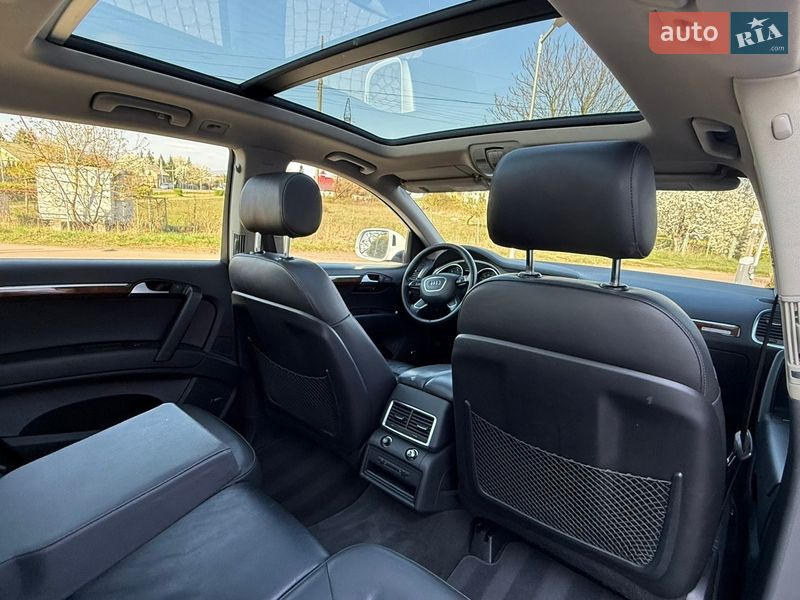 Внедорожник / Кроссовер Audi Q7 2014 в Ужгороде