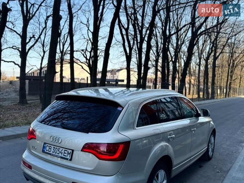 Внедорожник / Кроссовер Audi Q7 2010 в Чернигове