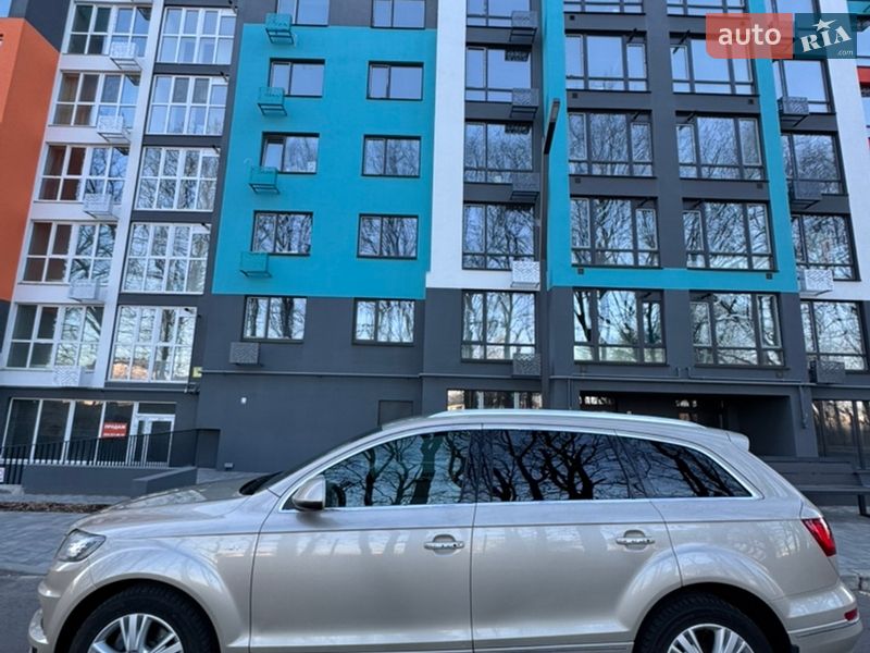 Внедорожник / Кроссовер Audi Q7 2010 в Чернигове