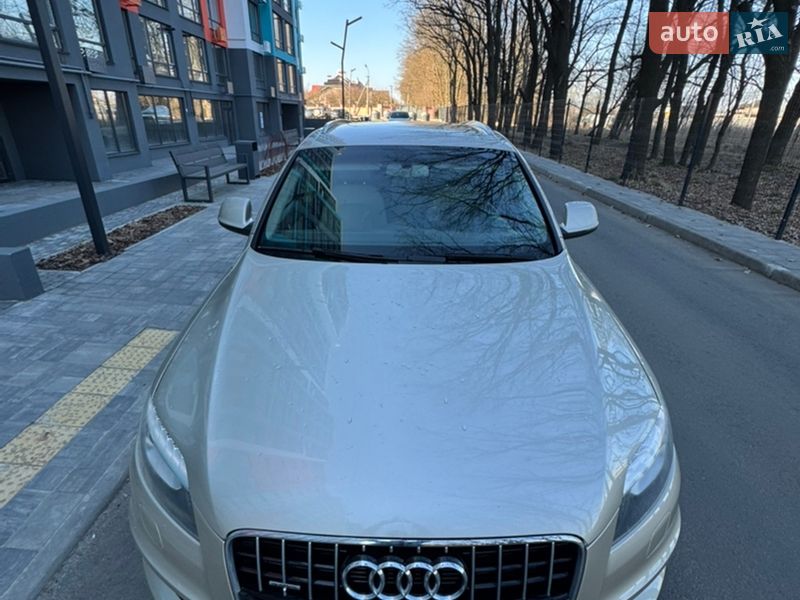 Внедорожник / Кроссовер Audi Q7 2010 в Чернигове