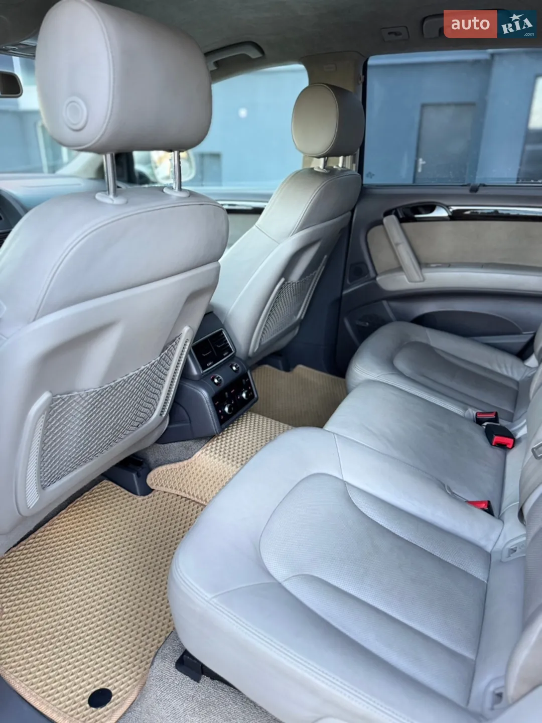 2010 Audi Q7 - мініатюра 24