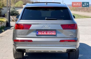 Внедорожник / Кроссовер Audi Q7 2017 в Хусте