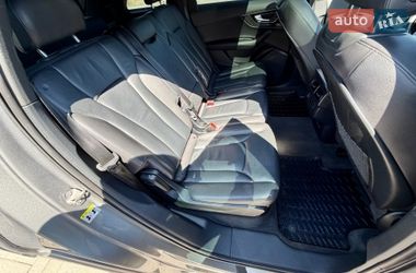 Внедорожник / Кроссовер Audi Q7 2017 в Хусте