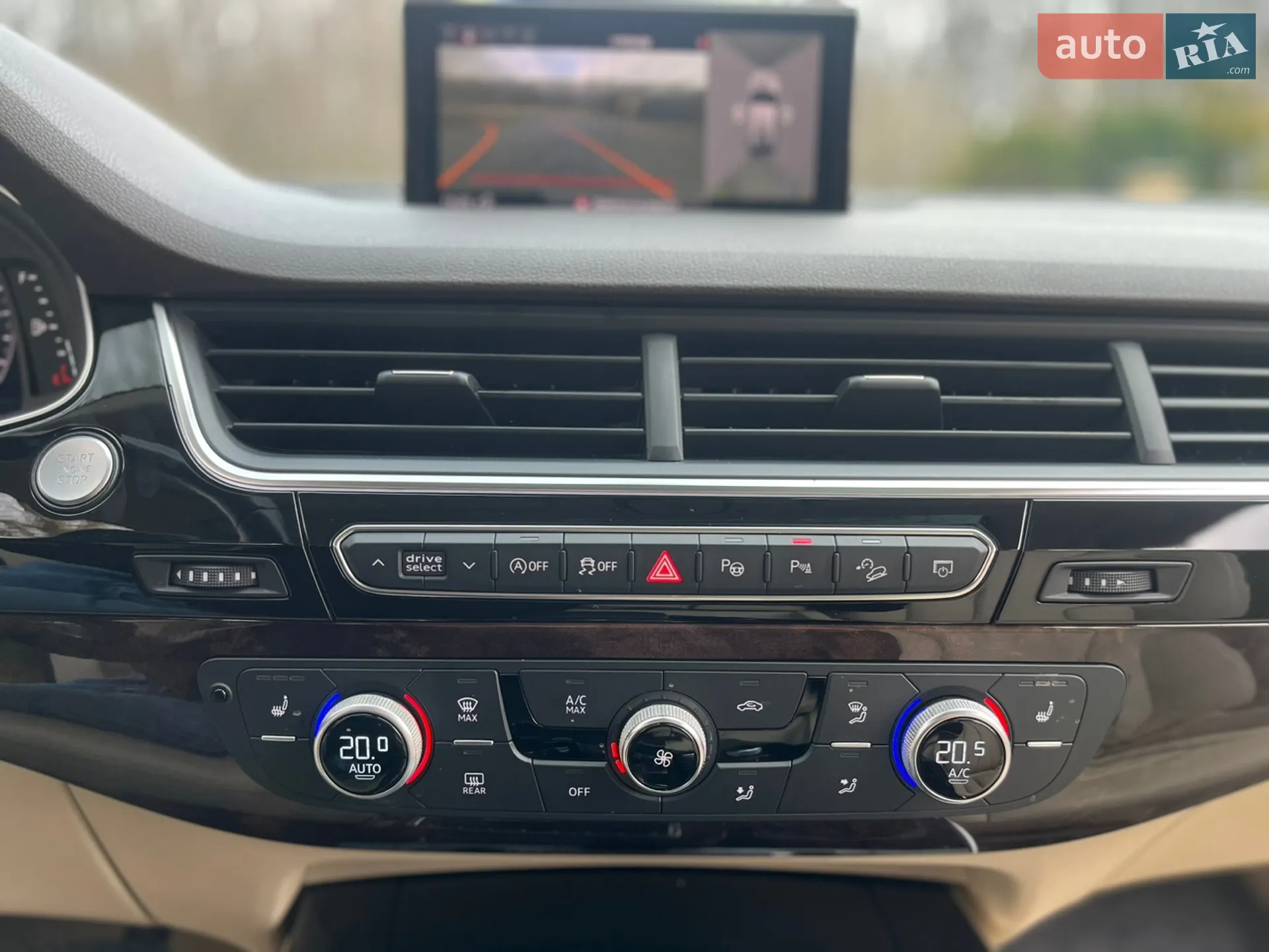 2018 Audi Q7 - мініатюра 18
