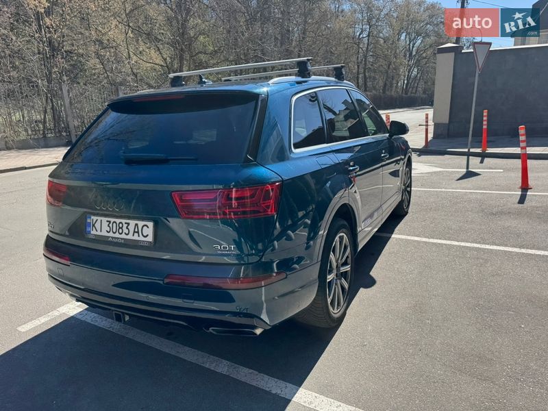 Внедорожник / Кроссовер Audi Q7 2017 в Киеве