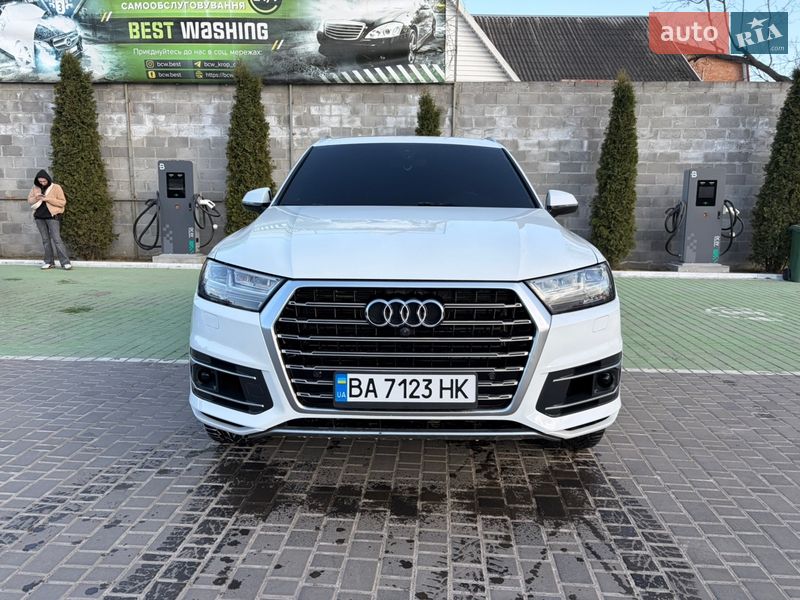 Audi Q7 2016