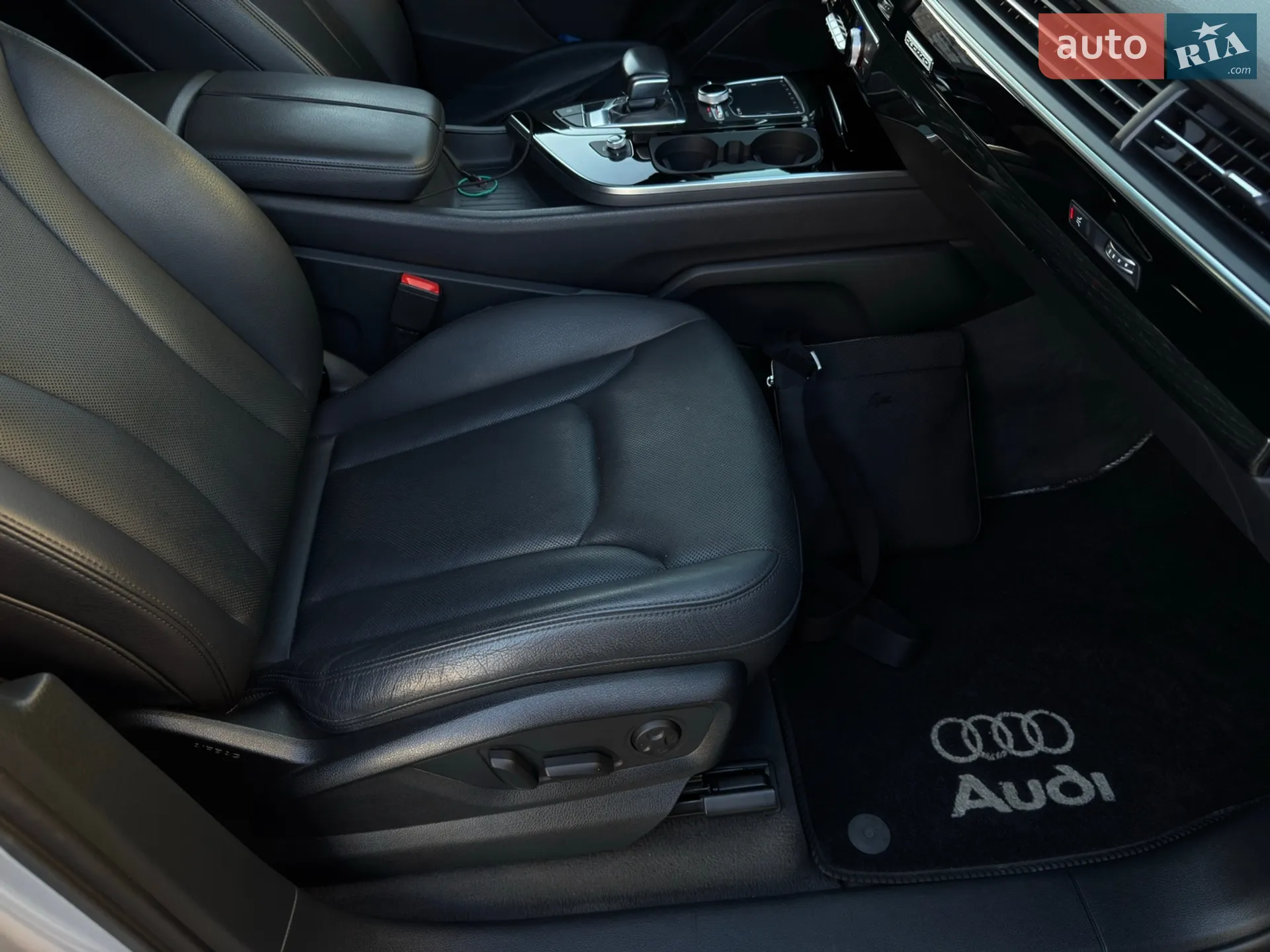 2017 Audi Q7 - мініатюра 26